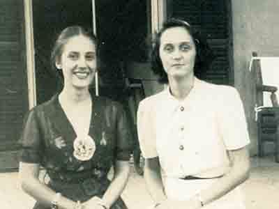 Leona and Anne Irvin: A picture of Leona and her cousin, Anne Irvin.